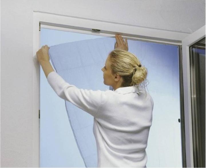 Produktbild tesa Insektenschutz COMFORT für Fenster, mit Klettband, selbstklebend, ohne Bohren (170 x 180 cm)