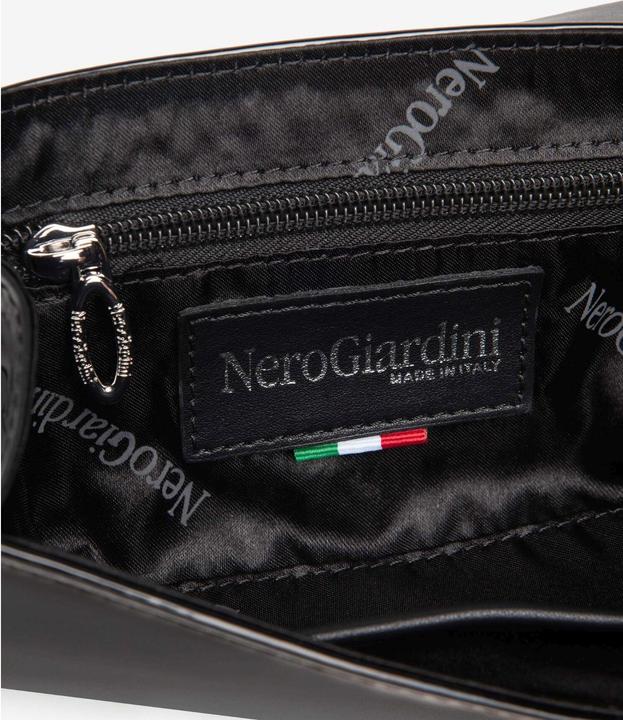 Actual product image Nero Giardini Taschen