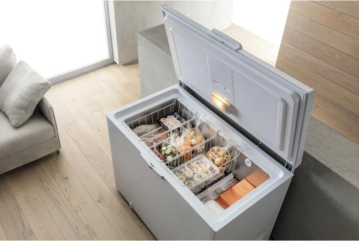 Image du produit Whirlpool WHE31352 FO 3 (Autonome, 315 l)