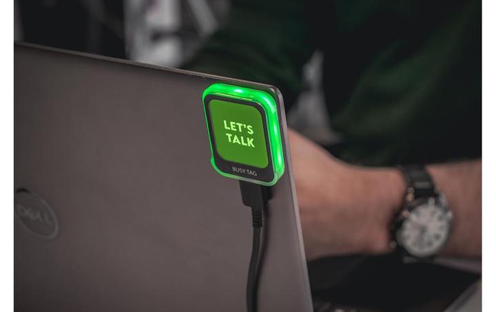 Actual product image Luxafor Busy Tag