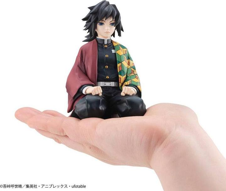 Immagine prodotto Megahouse Demon Slayer - Kimetsu no Yaiba "Shinobu Giyu - Palm Size" Deluxe