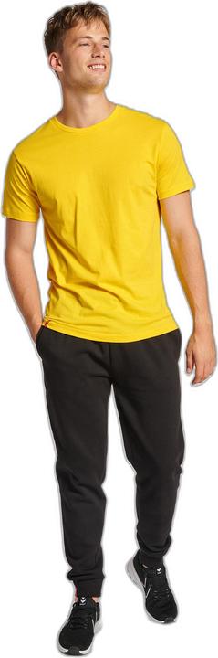 Actual product image hummel Hmlred Basic T-Shirt S/S (L)