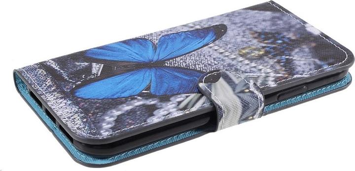 Actual product image Cover-Discount Leather cover butterflies (Apple iPhone 11)