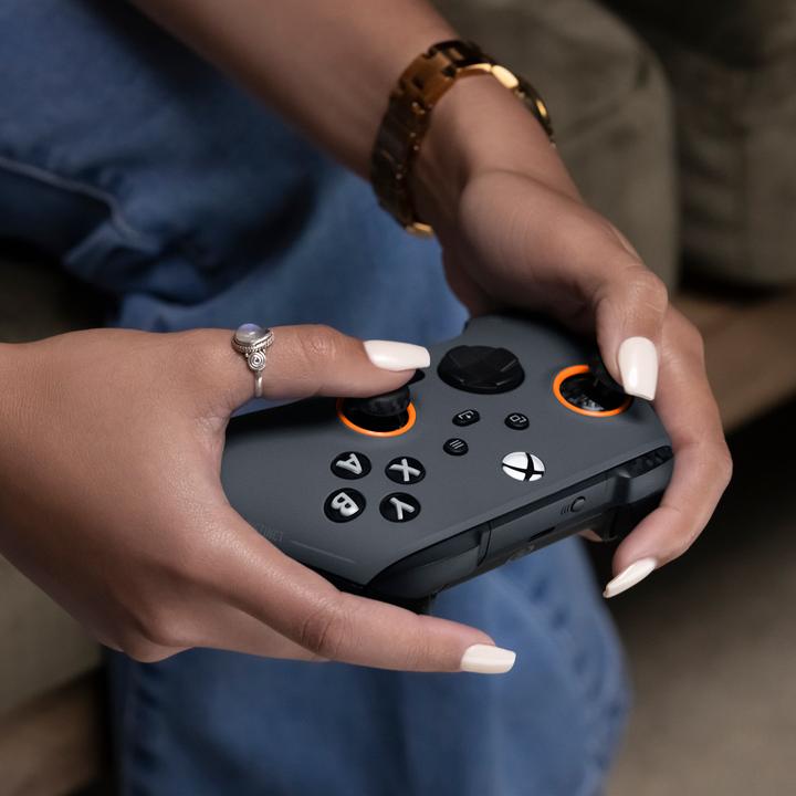Actual product image Scuf Instinct Pro (Xbox Series S, Xbox Series X, iOS, Xbox One X, Xbox One S, Windows, Mac, Android)