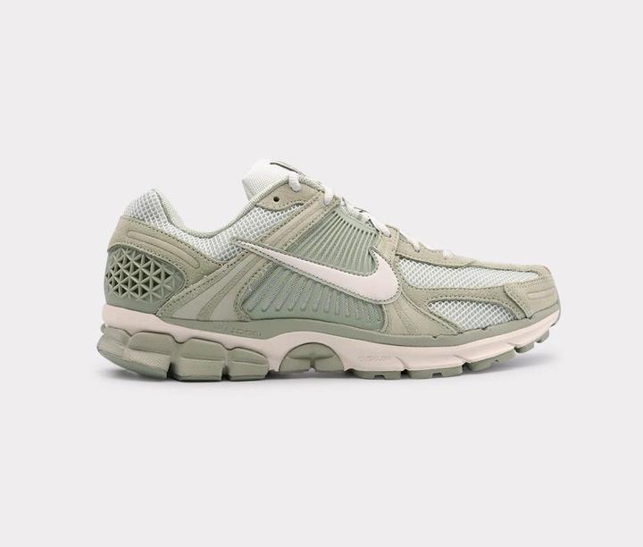 Image du produit Nike Zoom Vomero 5 (46)