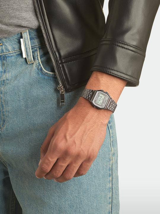 Actual product image Casio Retro Vintage - A158WETB-1AEF (Digital watch, 34 mm)
