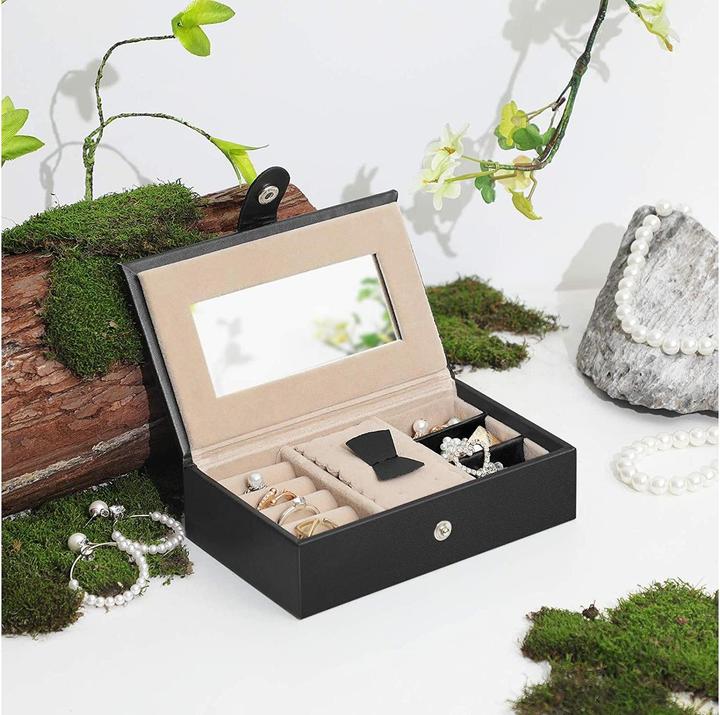 Actual product image Songmics Belle