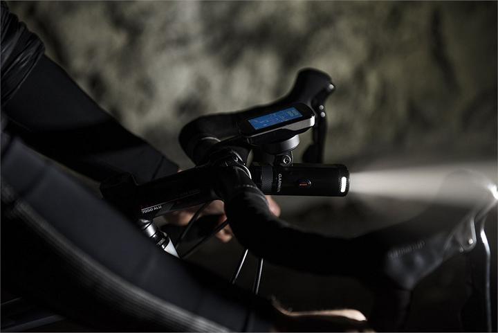 Produktbild Garmin Varia UT800 (800 lm)
