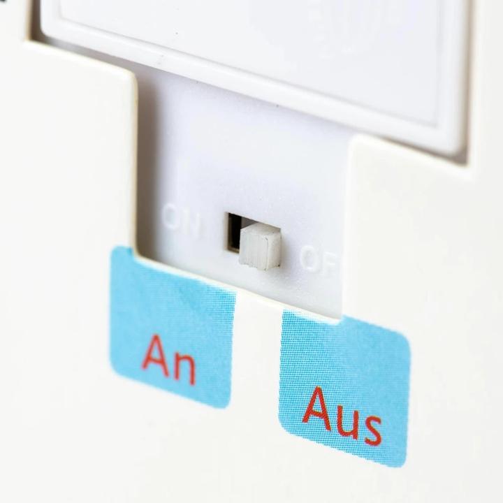 Actual product image Hör mal: Wimmelbuch: Im Zoo (German, Julia Hofmann, 2019)
