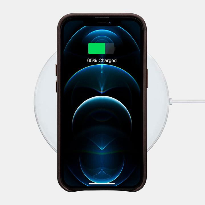 Image du produit iCarer Etui en cuir huilé recouvert de cuir véritable pour iPhone 13 noir (Compatible avec MagSafe) (Apple iPhone 13)