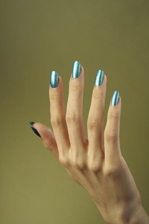 Actual product image CND Shellac UV Nail Polish Teal-Tricity No. 478 Turquoise Shimmer (Turquoise, UV gel varnish)