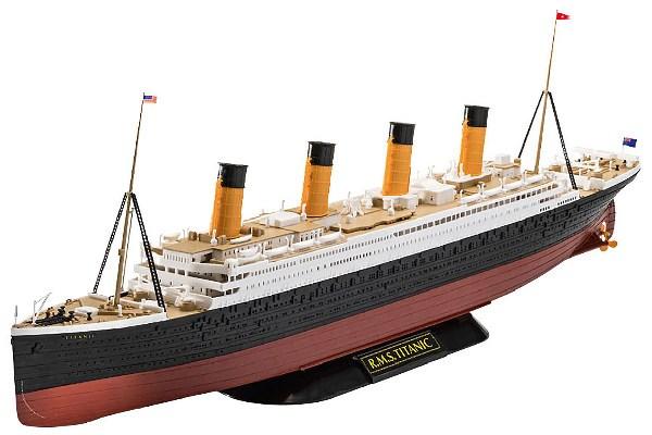 Actual product image Revell RMS Titanic