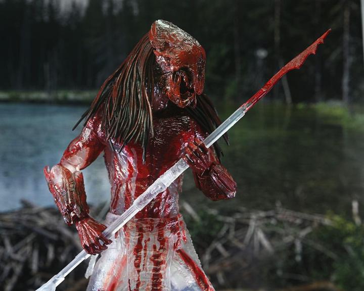 Image du produit Neca Prey Figurine Ultimate Feral Bear Blood Predator 18 cm
