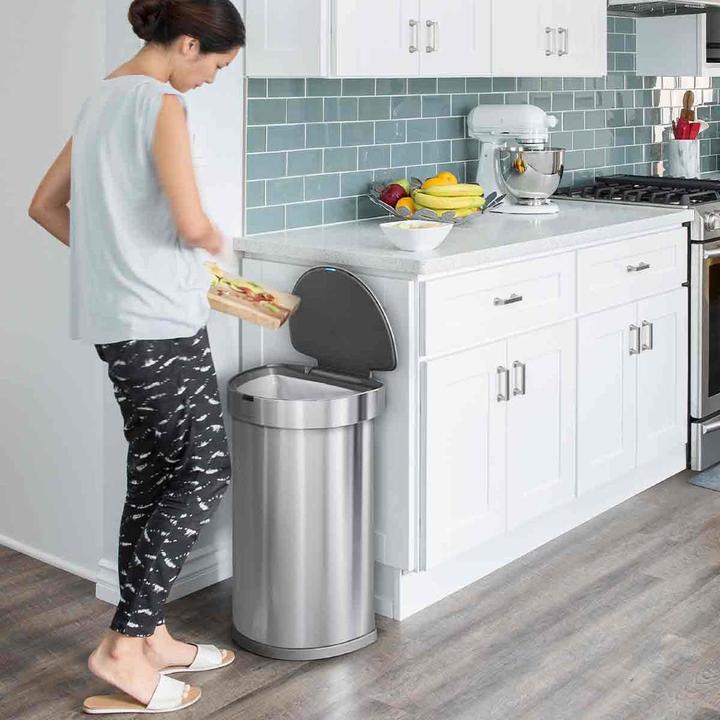 Actual product image Simplehuman Sensor waste garbage can 45 l, rose gold (45 l)