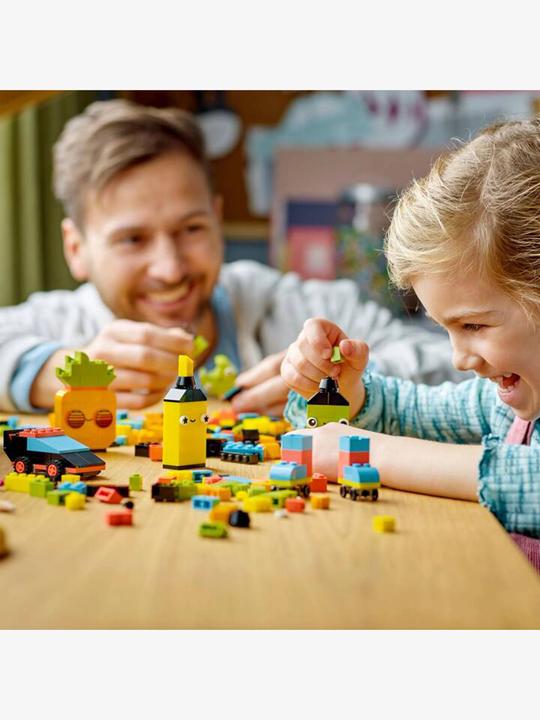 Actual product image LEGO Neon Creative Kit (11027, LEGO Classic)