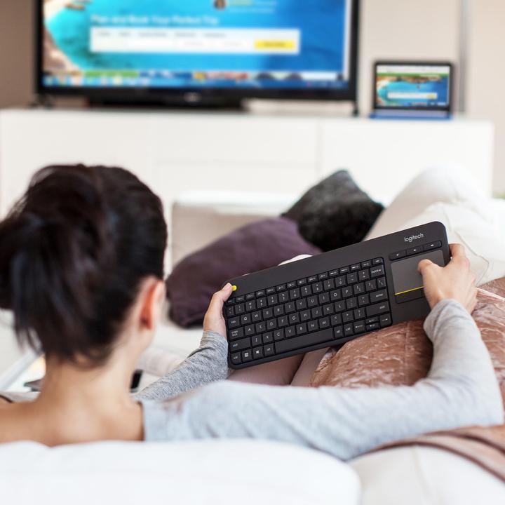 Produktbild Logitech K400 Plus (CH, Kabellos)