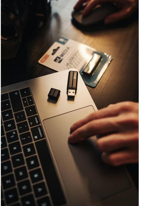 Actual product image MyMedia USB 2.0 Stick 8GB, black (8 GB, USB 2.0)