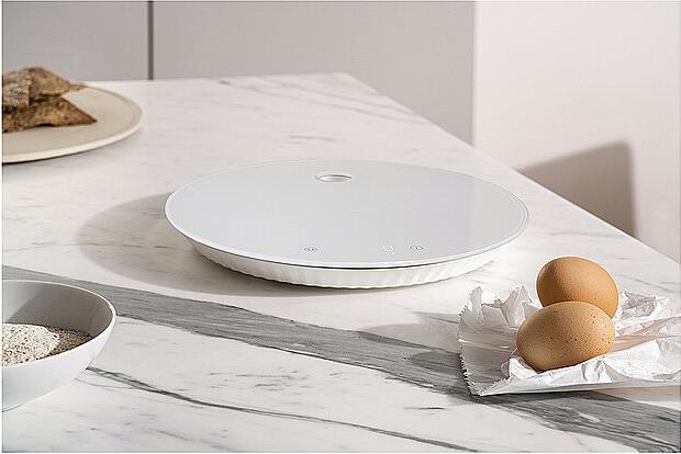 Produktbild Alessi Küchenwaage PLISSÉ PLISSÉ weiss