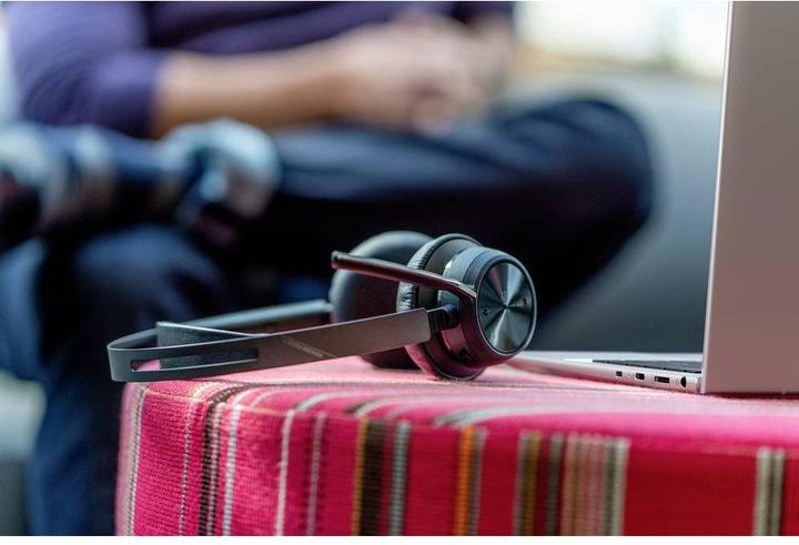 Image du produit Poly Voyager Focus 2 (Filaire, Sans fil, USB-C)
