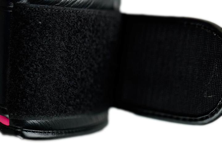 Image du produit adidas Gants de compétition de kickboxing black/pink, adiKBWKF200