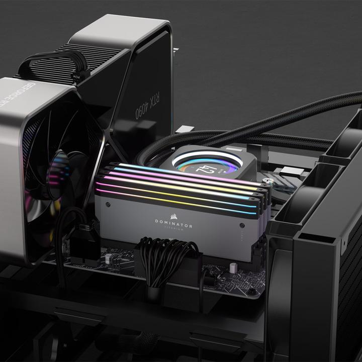 Actual product image Corsair Dominator Titanium (2 x 32GB, 0.01 MHz, DDR5 RAM, DIMM)