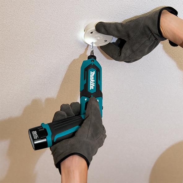 Actual product image Makita TD 022 DSE cordless impact screwdriver with articulated blade (Rechargeable battery operated)