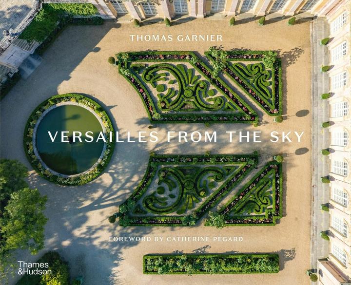 Actual product image Versailles from the Sky (English, Thomas Garnier, 2024)