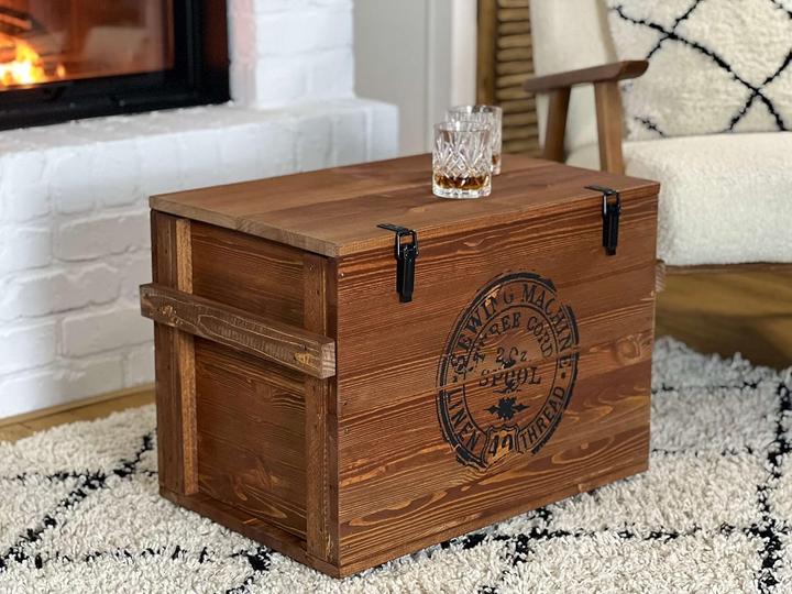 Produktbild Uncle Joe´s Sewing Truhentisch