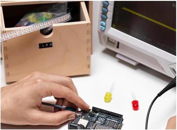 Actual product image Arduino UNO R4 WiFi