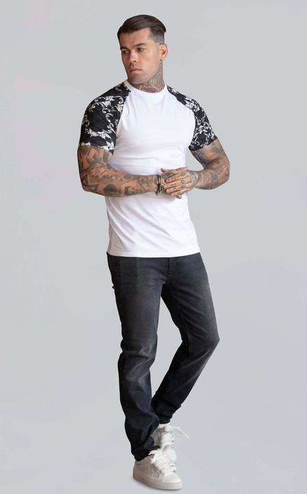 Actual product image Siksilk Venetian T-shirt (XL)