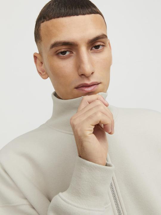 Produktbild Jack & Jones Einfarbig Sweatshirt mit Rundhals Sweatshirt mit Rundhals (S)