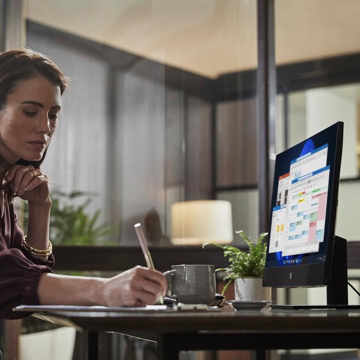 Produktbild HP ProOne 440 G9 All-in-One PC, Intel® Core™ i5, 8 GB, DDR5-SDRAM, 256 GB, SSD, Windows 11 Pro (Intel Core i5-14500T, 8 GB, 256 GB, UHD Graphics 770)
