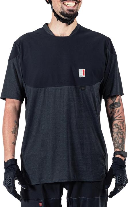 Actual product image Leatt MTB All-Mtn 3.0 Jersey (S)