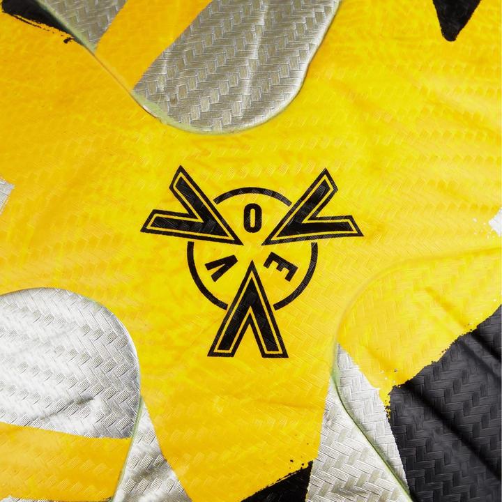 Actual product image Mitre Ultimax Evo Football