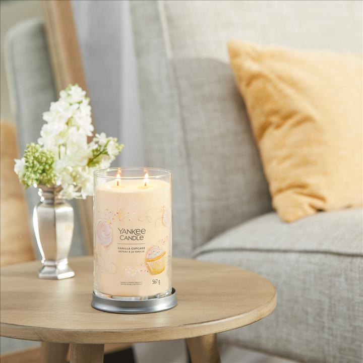 Produktbild Yankee Candle Duftkerze Vanilla Cupcake Signature Large Tumbler