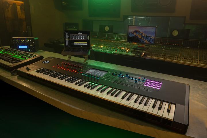 Image du produit Roland FANTOM- 07 Clavier synthétiseur