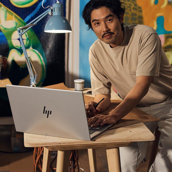 Image du produit HP Envy 17-cw0747nz (17.30", Intel Core i7-1355U, 32 Go, 1000 Go, CH)
