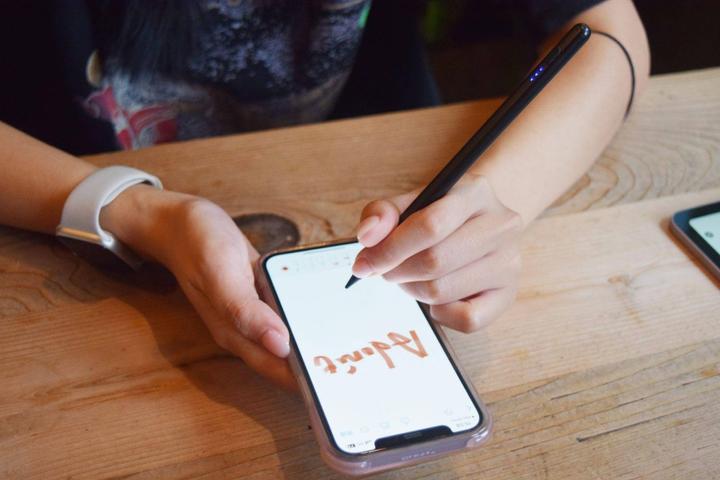 Produktbild Adonit Dash SE Stylus für iOS & Android| schwarz| ADJDSEB (ADJDSEB)