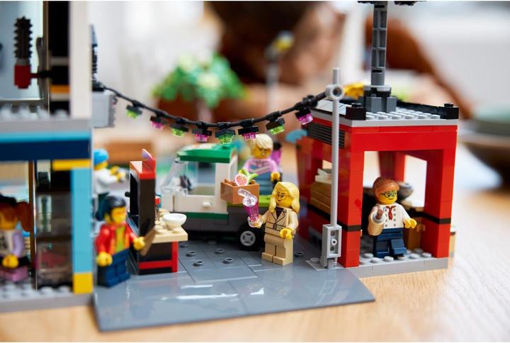 Produktbild LEGO Stadtzentrum (60380, LEGO City)