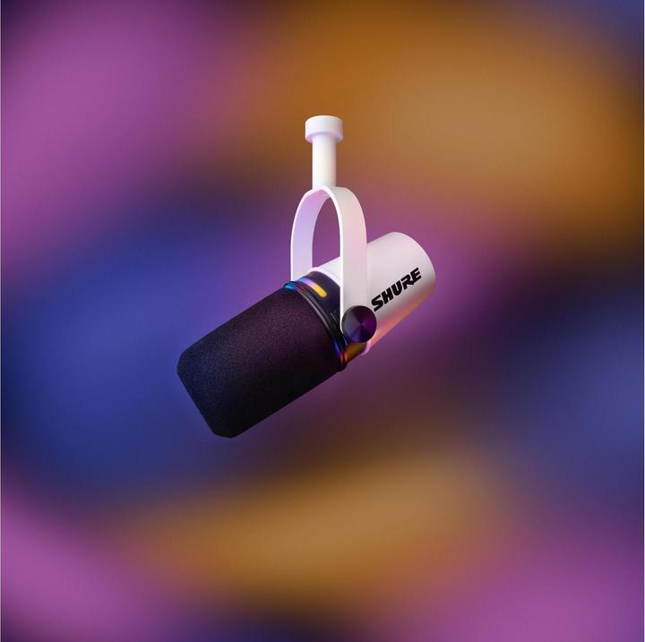Actual product image Shure MV7+