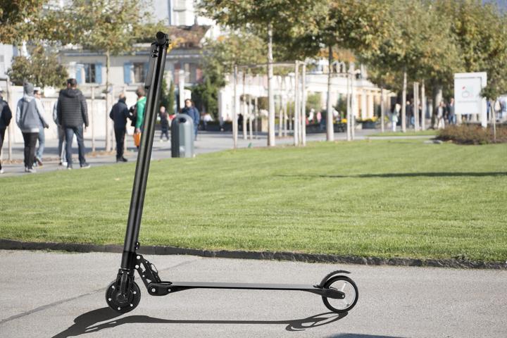 Actual product image SoFlow Flowboard Air Carbon (20 km/h, 30 km, 300 W)