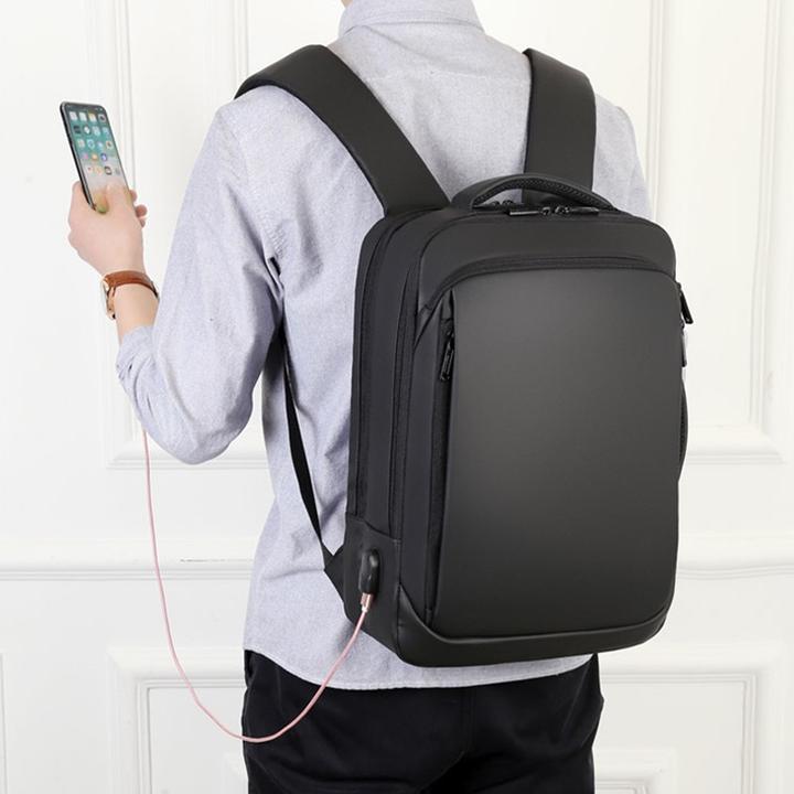 Produktbild Okade - S58 Business-Rucksack mit USB-Anschluss - Für Laptops bis 15,6” - Schwarz