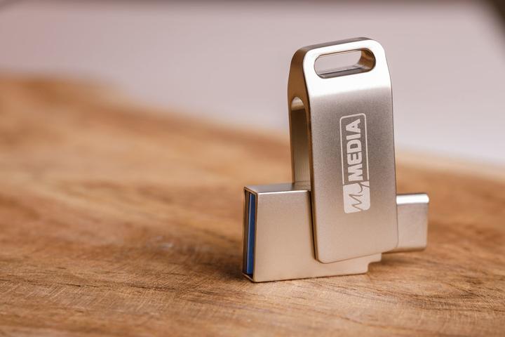 Immagine prodotto MyMedia Chiavetta USB 3.2 OTG 16GB, Tipo A-C, My Dual, argento (16 GB, USB-A, USB-C, USB 3.2)
