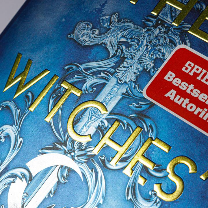 Actual product image The Five Crowns of Okrith 2: The Witches Blade (A.K. Mulford, German)