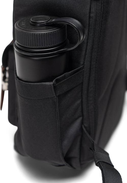 Actual product image Herschel Little America (20 l)