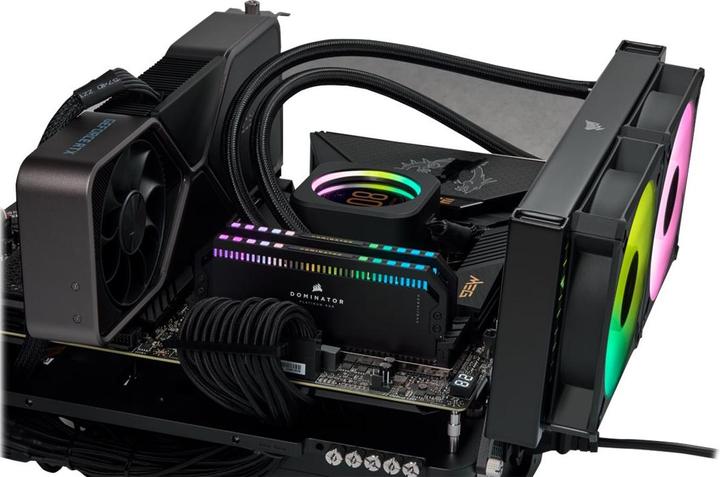 Productafbeelding Corsair Dominator Platinum RGB (2 x 16GB, 6200 MHz, DDR5 RAM, DIMM 288 pin)